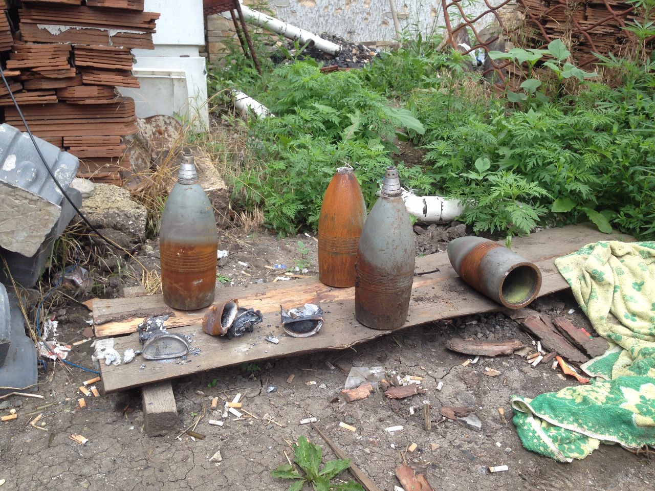Unexploded banned 120 mortars, Julian Evans on the Ukrainian Conflict with Russia, War in Donbas