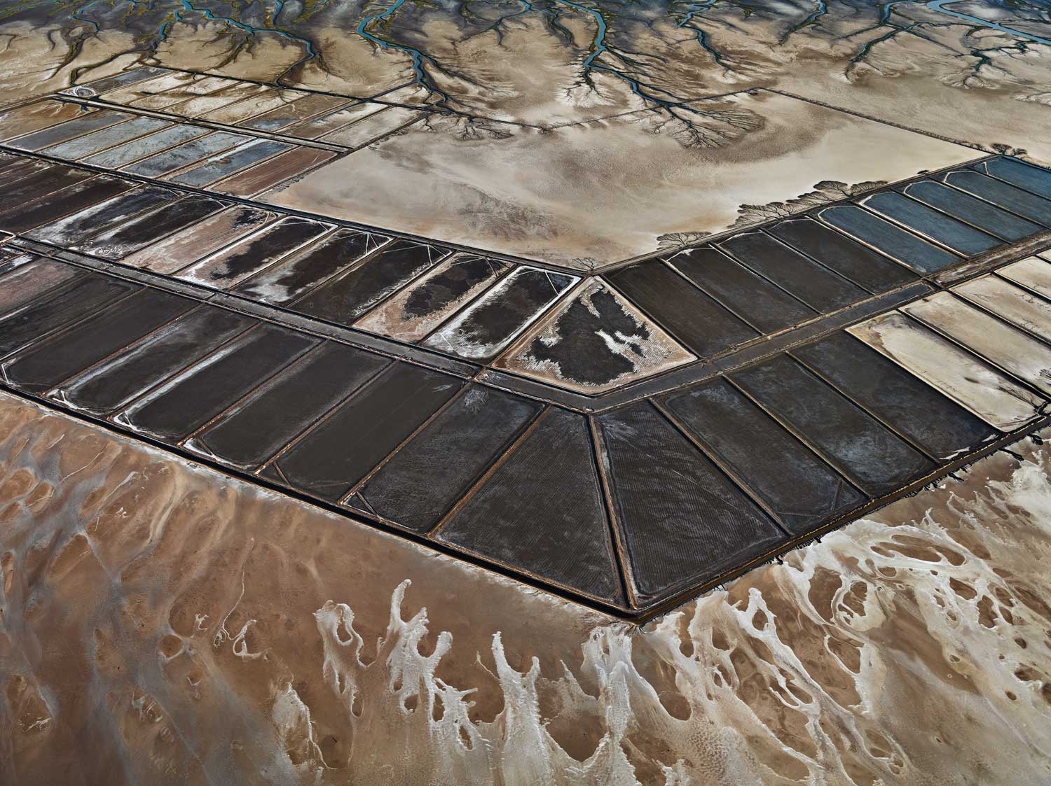 Edward Burtynsky: Water